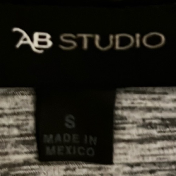 Women’s AB STUDIO, Scoop Neck, Short Sleeves Blouse, Black/Gray, Size Small - Picture 3 of 4